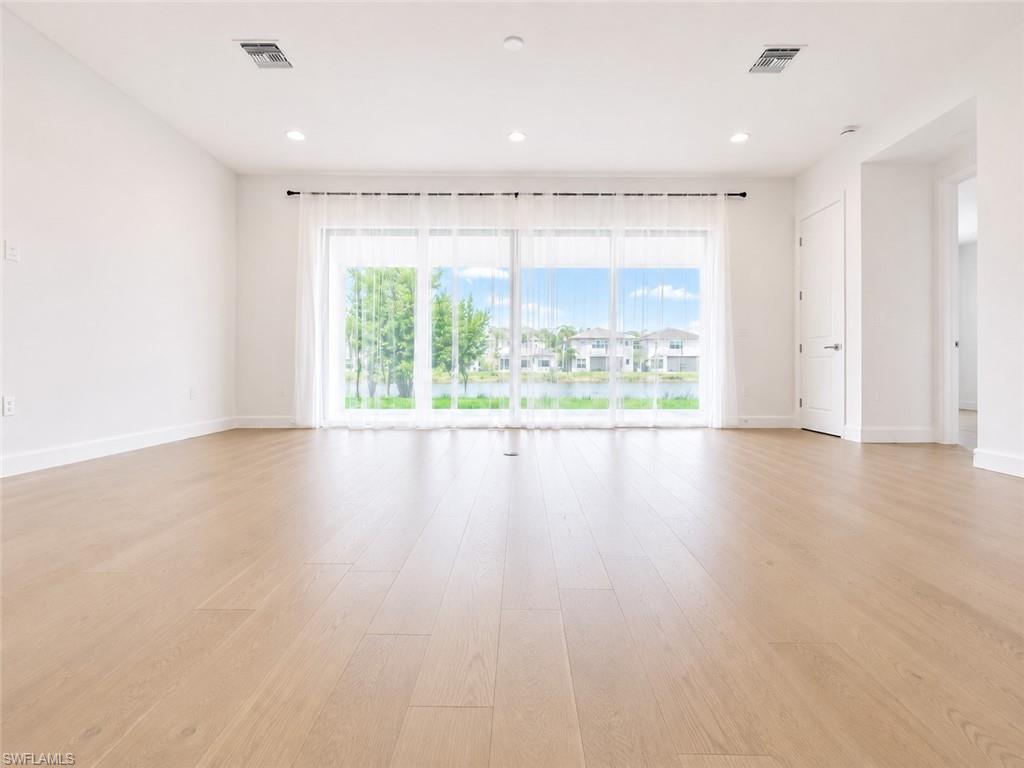 20408 Estero Crossing Blvd Property Photo 5
