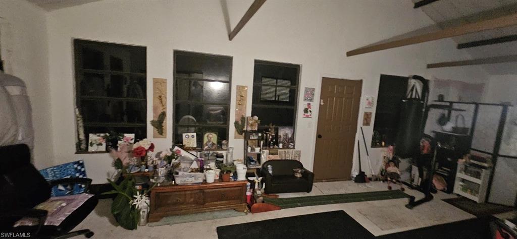 5975 Spearman Cir N Property Photo 4