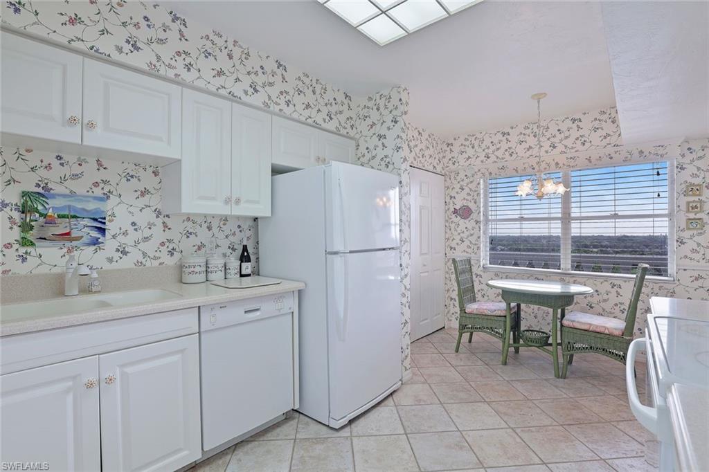 5501 Heron Point Dr 702 Property Photo 9