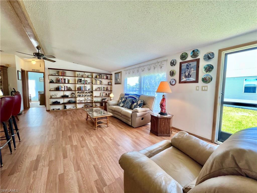 573 Cape Florida Ln Property Photo 16