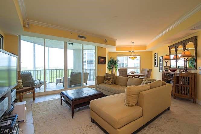 295 Grande Way 1006 Property Photo 2