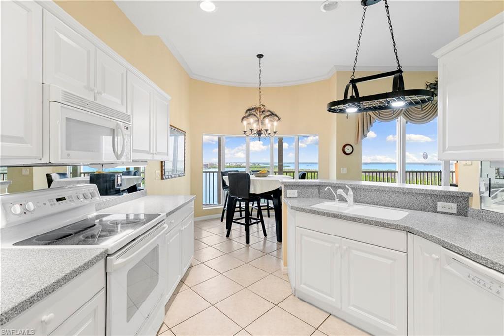 4141 Bay Beach Ln 4p3 Property Photo 9