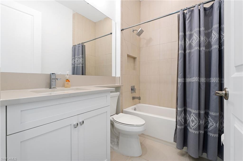 12377 Dahlia Ct Property Photo 15