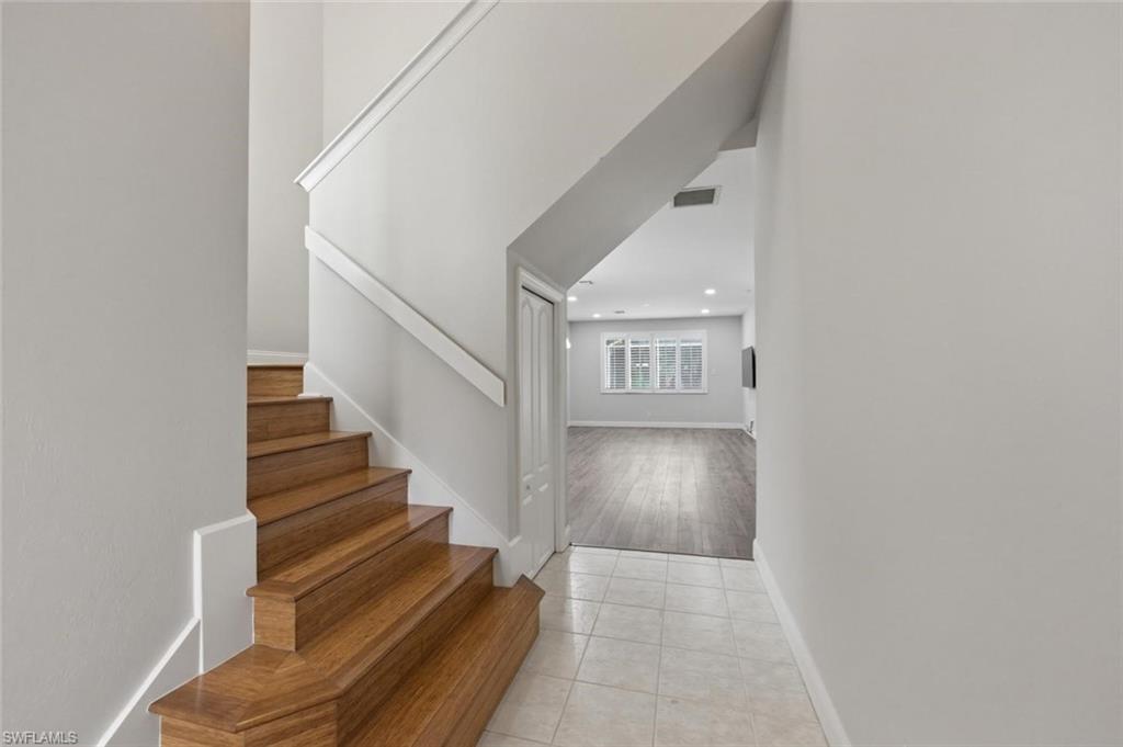 11528 Woodmount Ln Property Photo 2