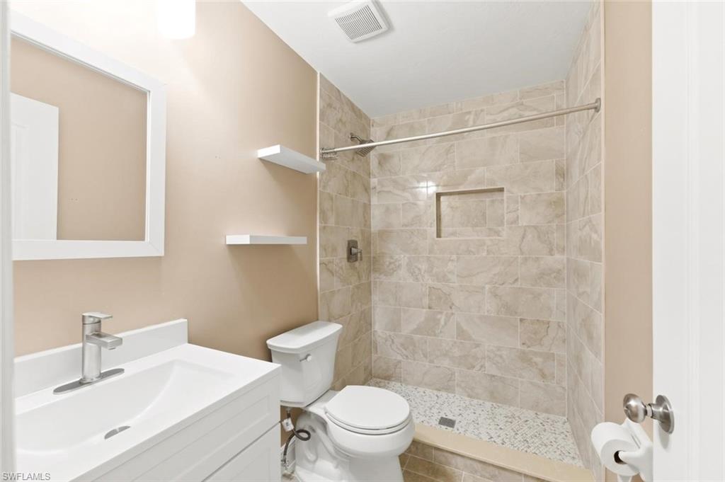 11528 Woodmount Ln Property Photo 27
