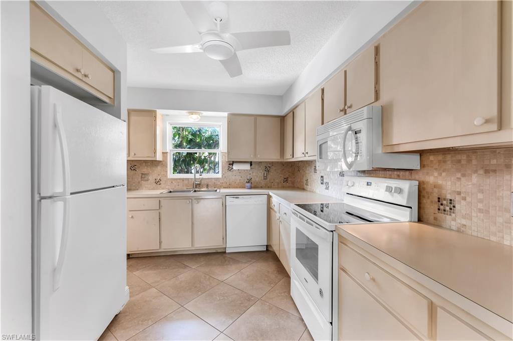 600 Valley Stream Dr D3 Property Photo 11