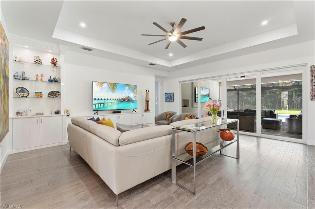 12083 Azalea Way Property Photo 6