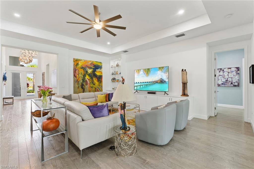 12083 Azalea Way Property Photo 7