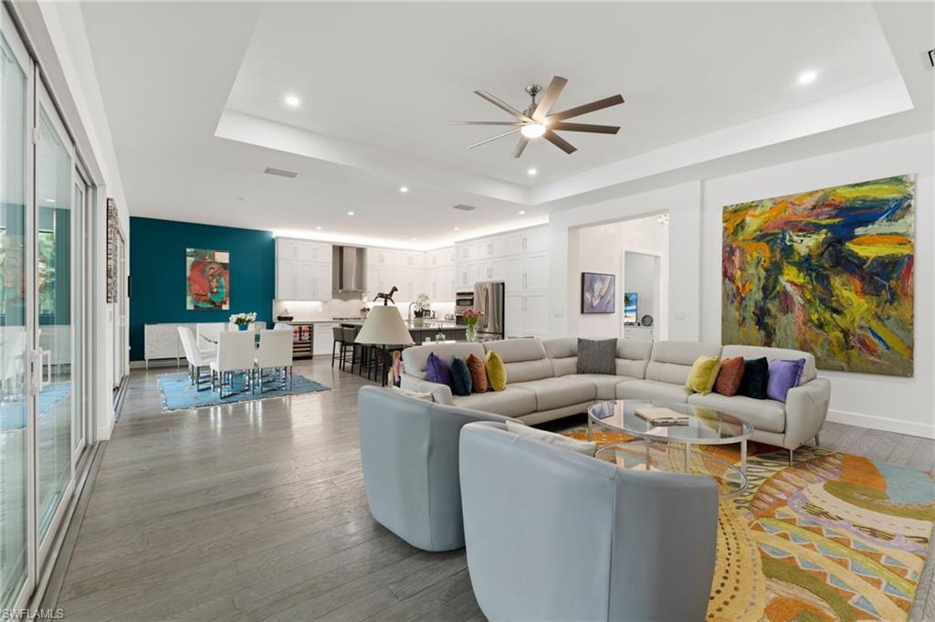 12083 Azalea Way Property Photo 8