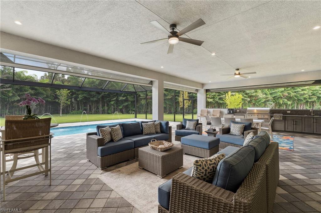 12083 Azalea Way Property Photo 12