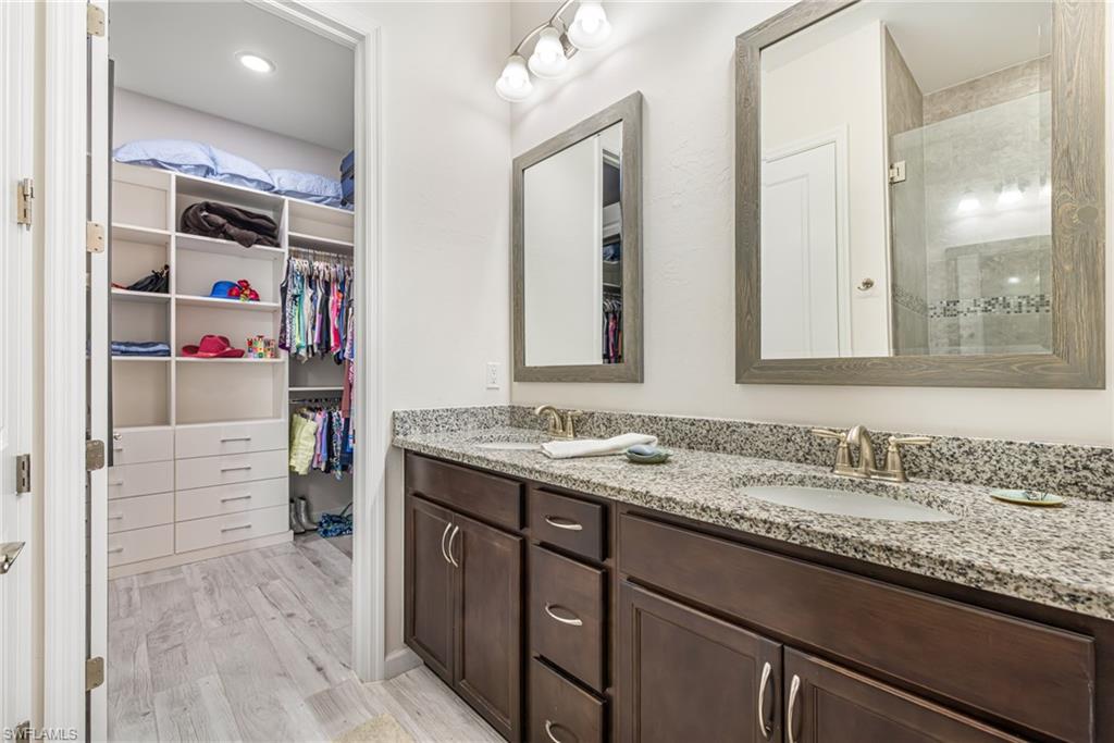 7178 Saona Ct Property Photo 18