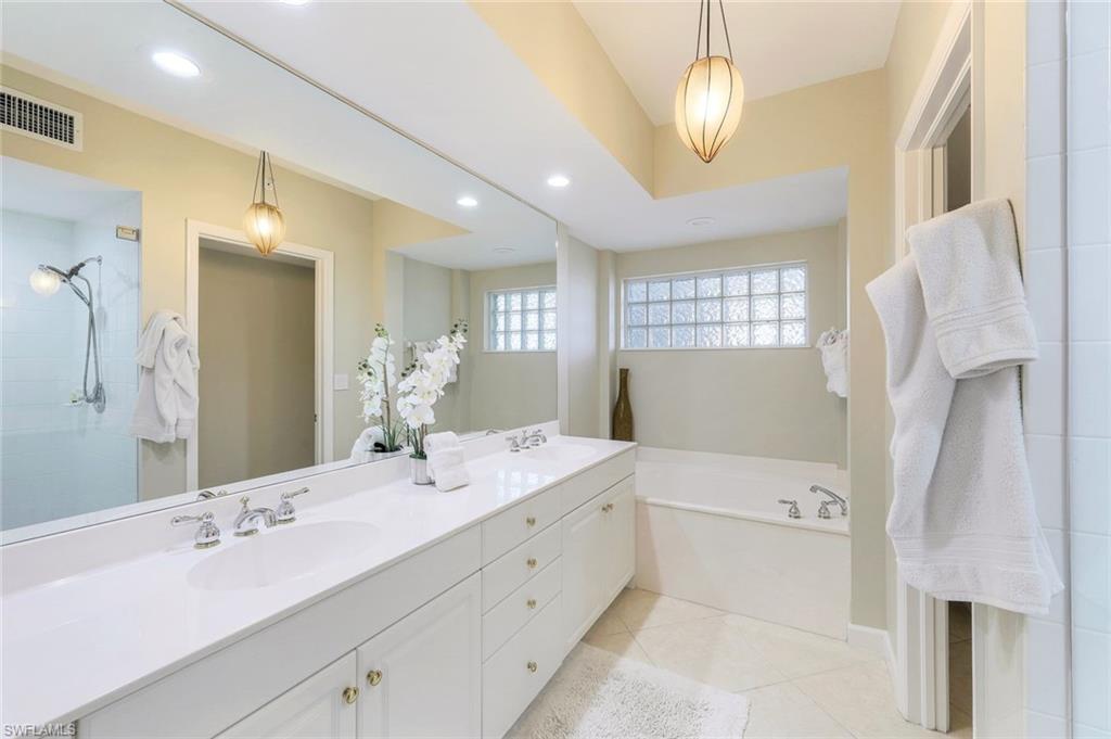 300 Dunes Blvd 602 Property Photo 11