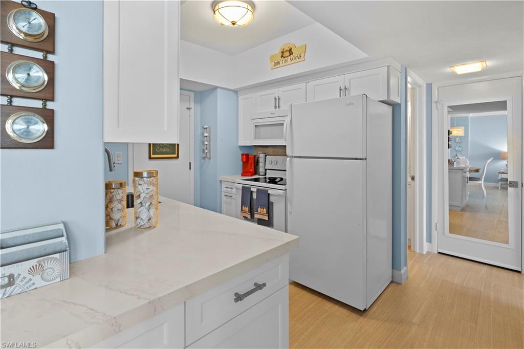 240 Seaview Ct 413 Property Photo 14