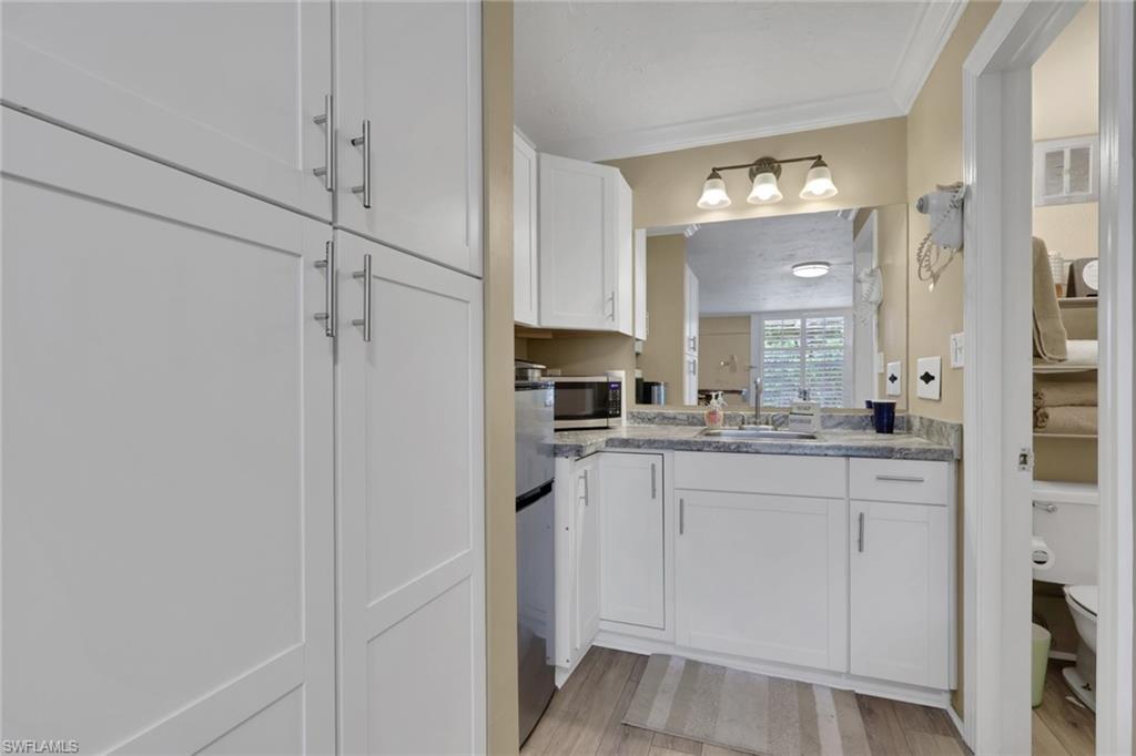2555 Tamiami Trl N 115 Property Photo 14