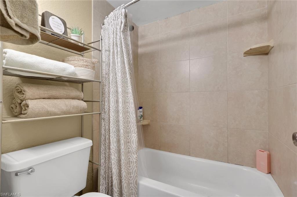 2555 Tamiami Trl N 115 Property Photo 18