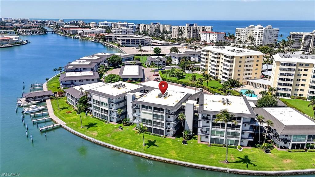 3400 Gulf Shore Blvd N M3 Property Photo 4