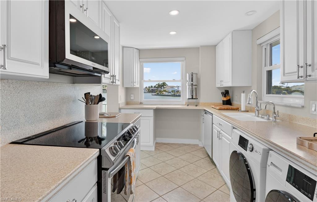 3400 Gulf Shore Blvd N M3 Property Photo 14