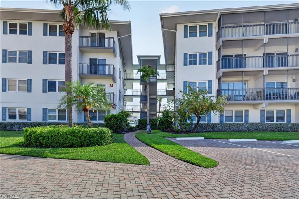 3400 Gulf Shore Blvd N M3 Property Photo 26