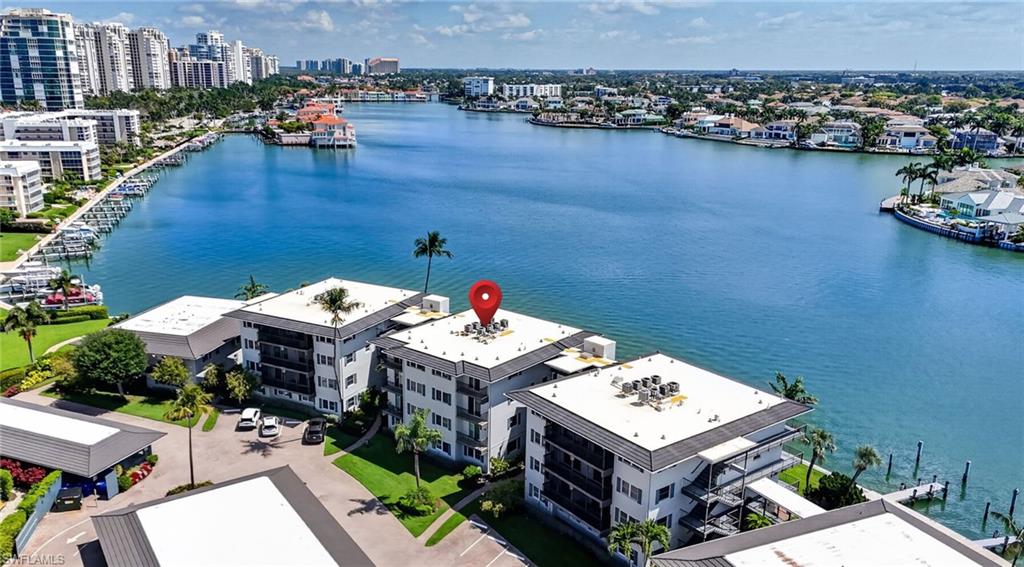 3400 Gulf Shore Blvd N M3 Property Photo 30