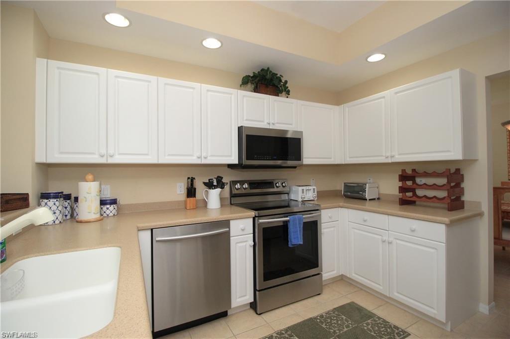 3425 Grand Cypress Dr 102 Property Photo 3
