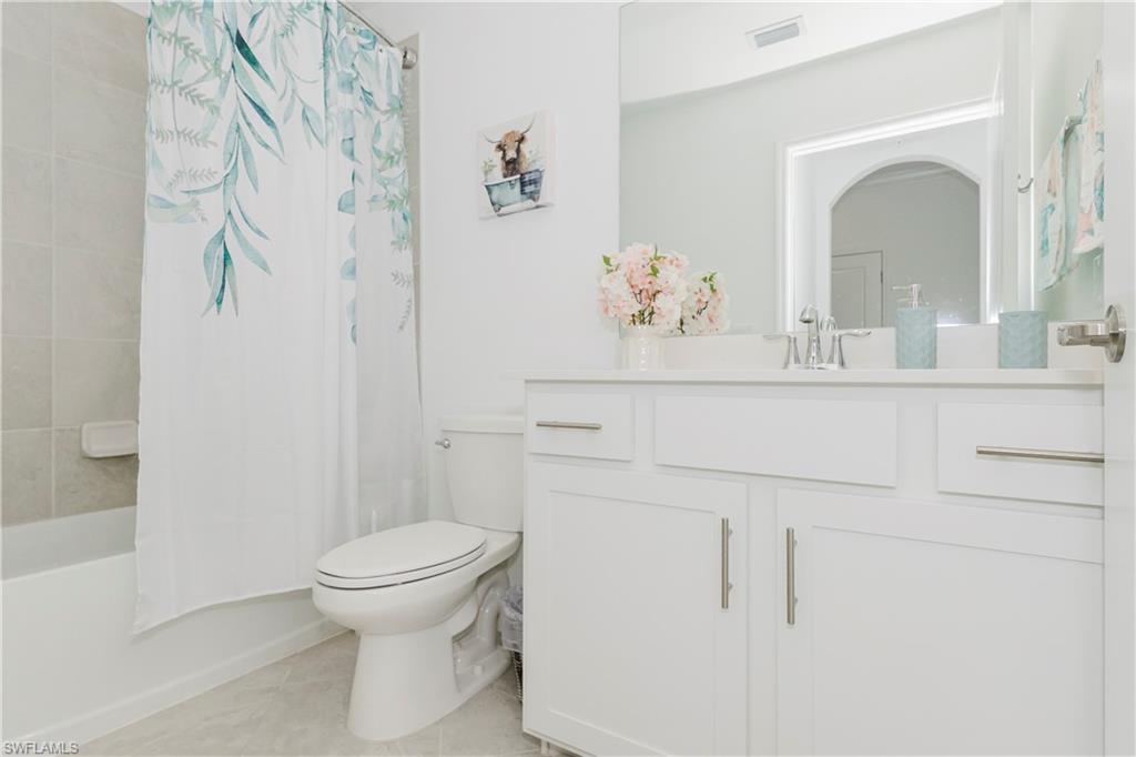 5715 Double Eagle Cir 4413 Property Photo 9