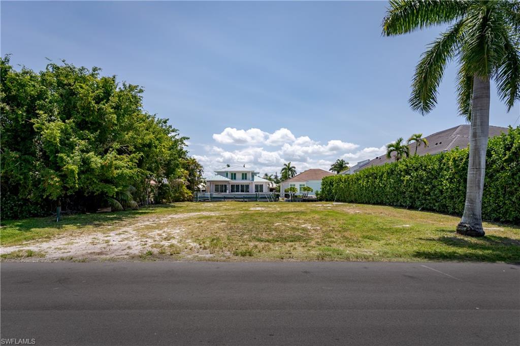 2165 Tarpon Rd Property Photo 3