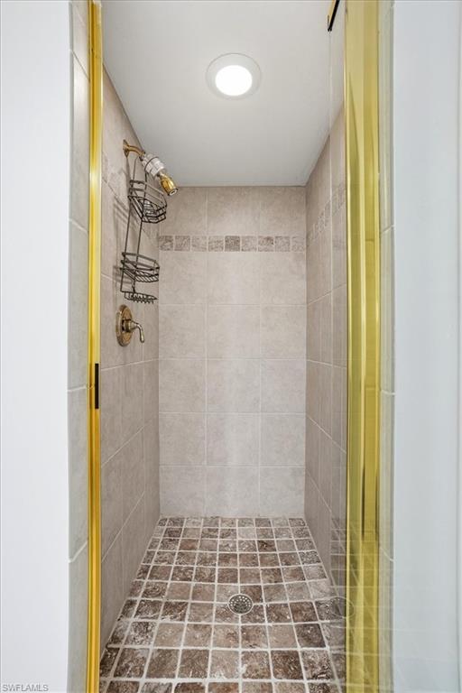 2400 Gulf Shore Blvd N 604 Property Photo 19