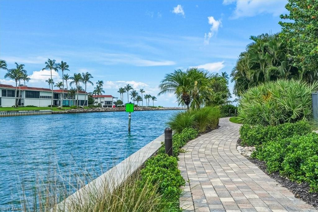 2400 Gulf Shore Blvd N 604 Property Photo 40
