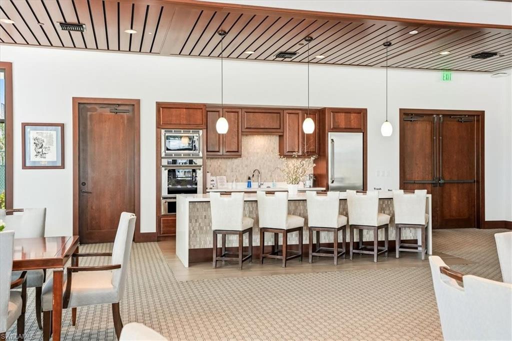 2400 Gulf Shore Blvd N 604 Property Photo 42