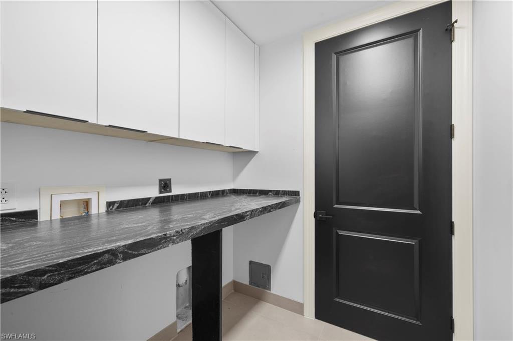 23191 Fashion Dr 8106 Property Photo 16
