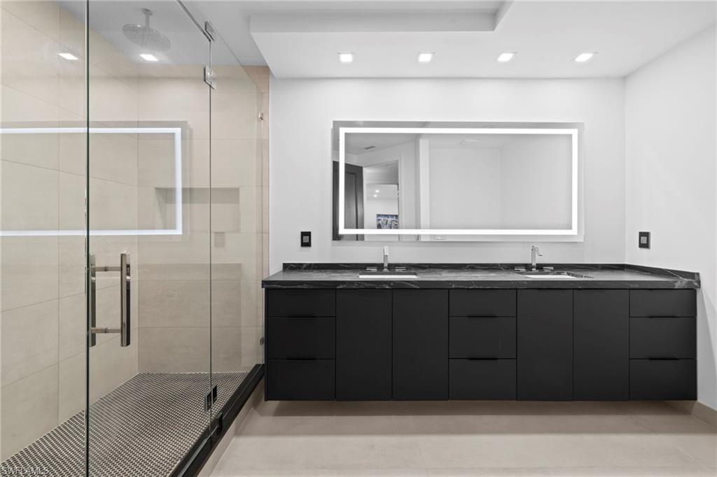 23191 Fashion Dr 8106 Property Photo 21