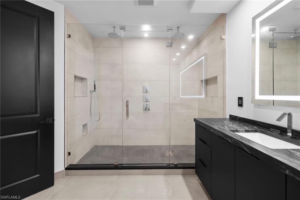23191 Fashion Dr 8106 Property Photo 22