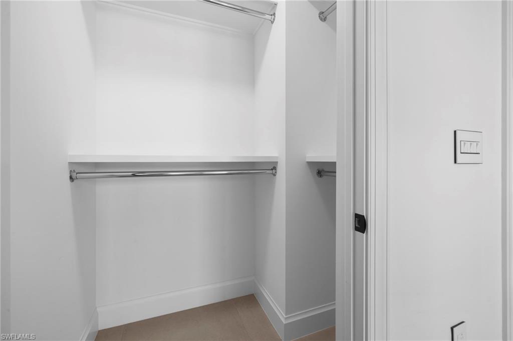23191 Fashion Dr 8106 Property Photo 26
