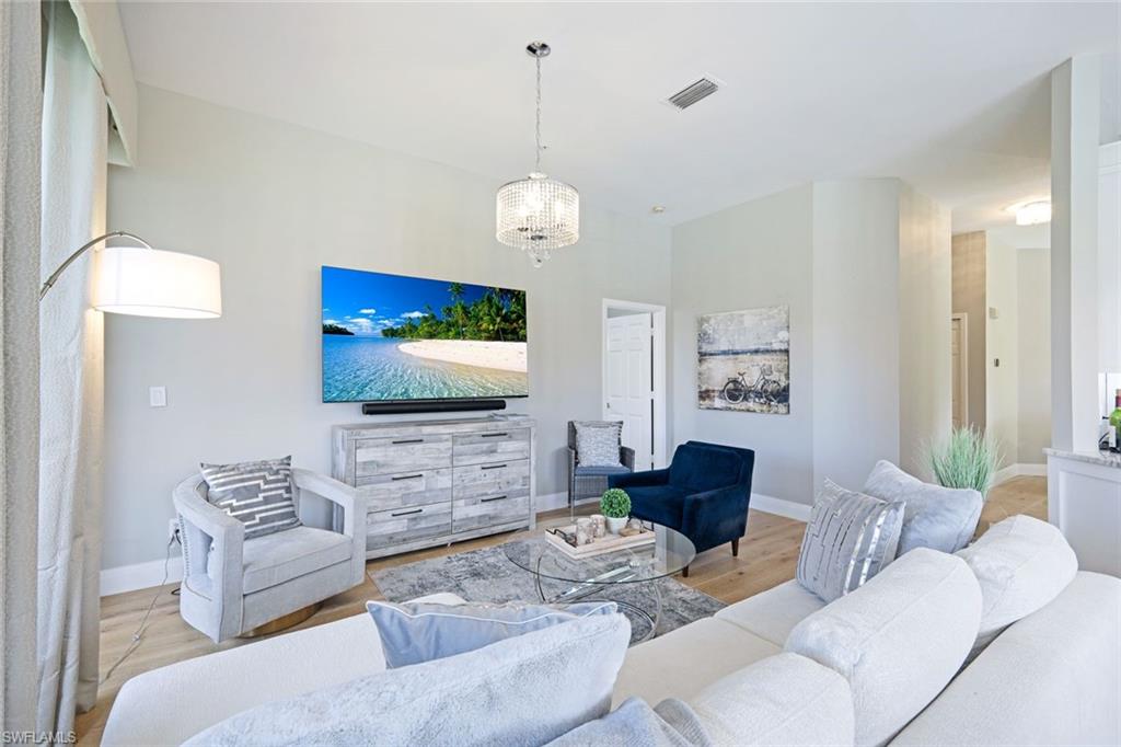 898 Egrets Run 201 Property Photo 3