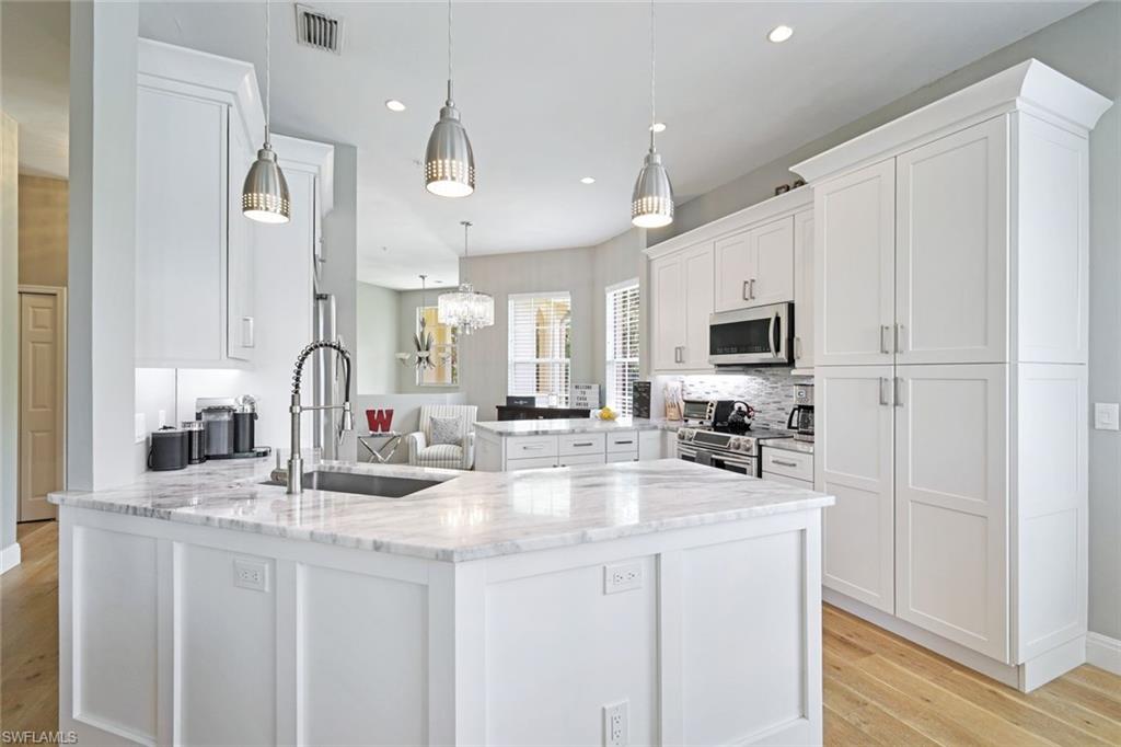 898 Egrets Run 201 Property Photo 7