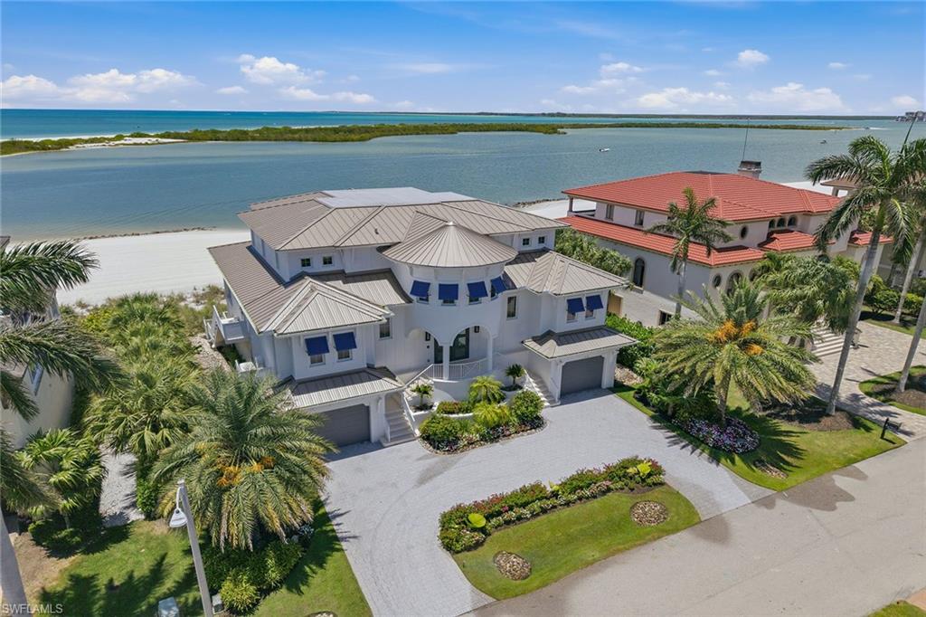 158 Beach DR