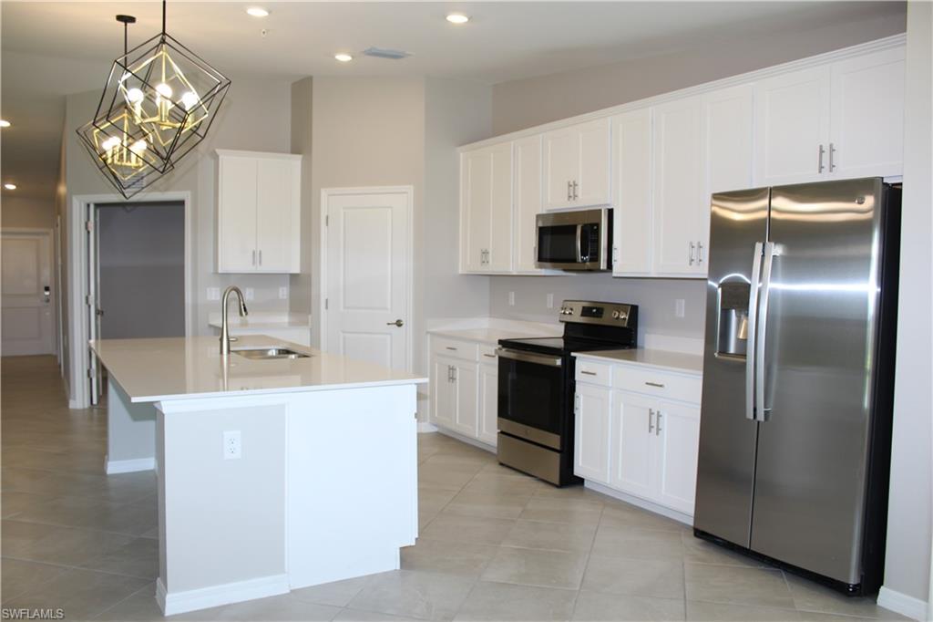 5466 Double Eagle Cir 3424 Property Photo 4