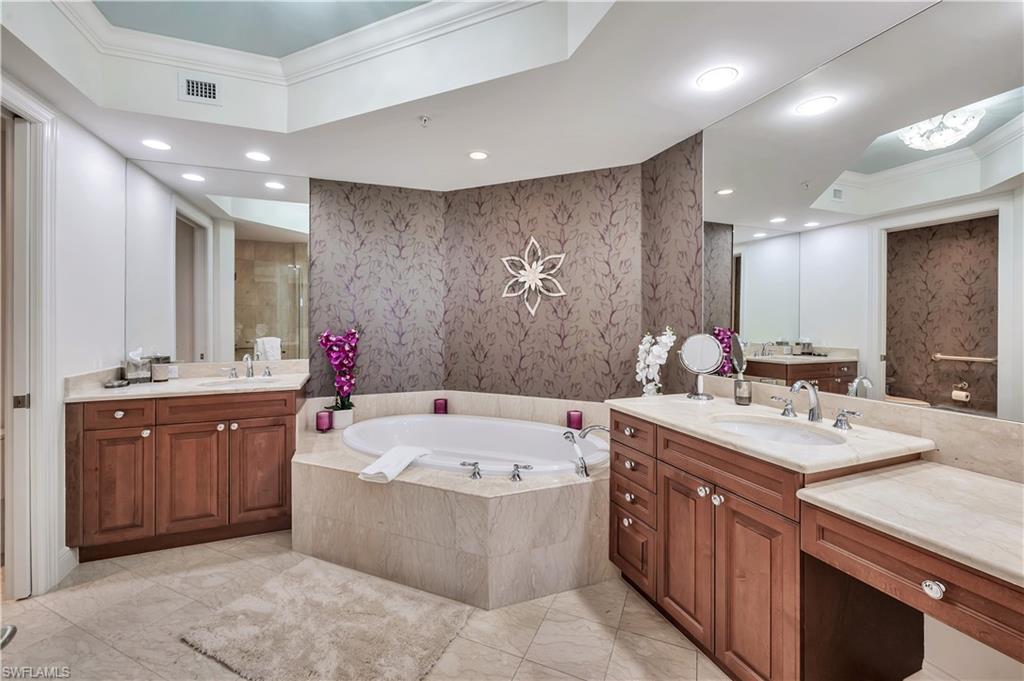 23850 Via Italia Cir 404 Property Photo 18