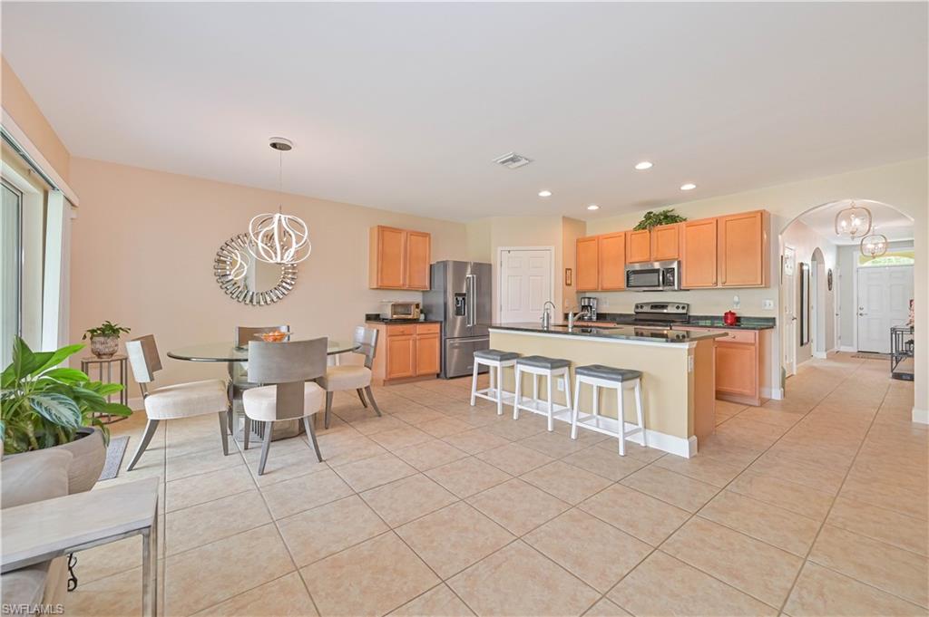 2877 Apple Blossom Dr Property Photo 6