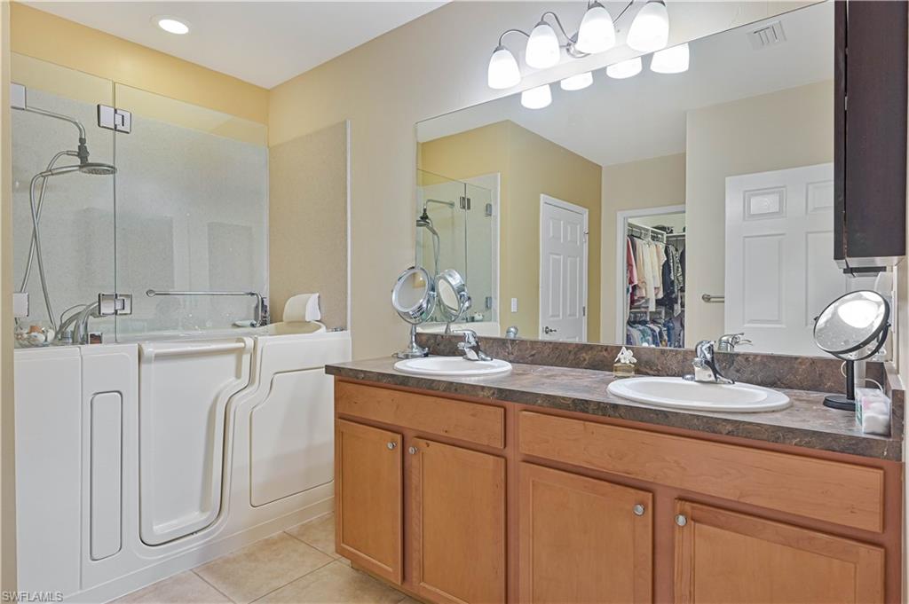 2877 Apple Blossom Dr Property Photo 8