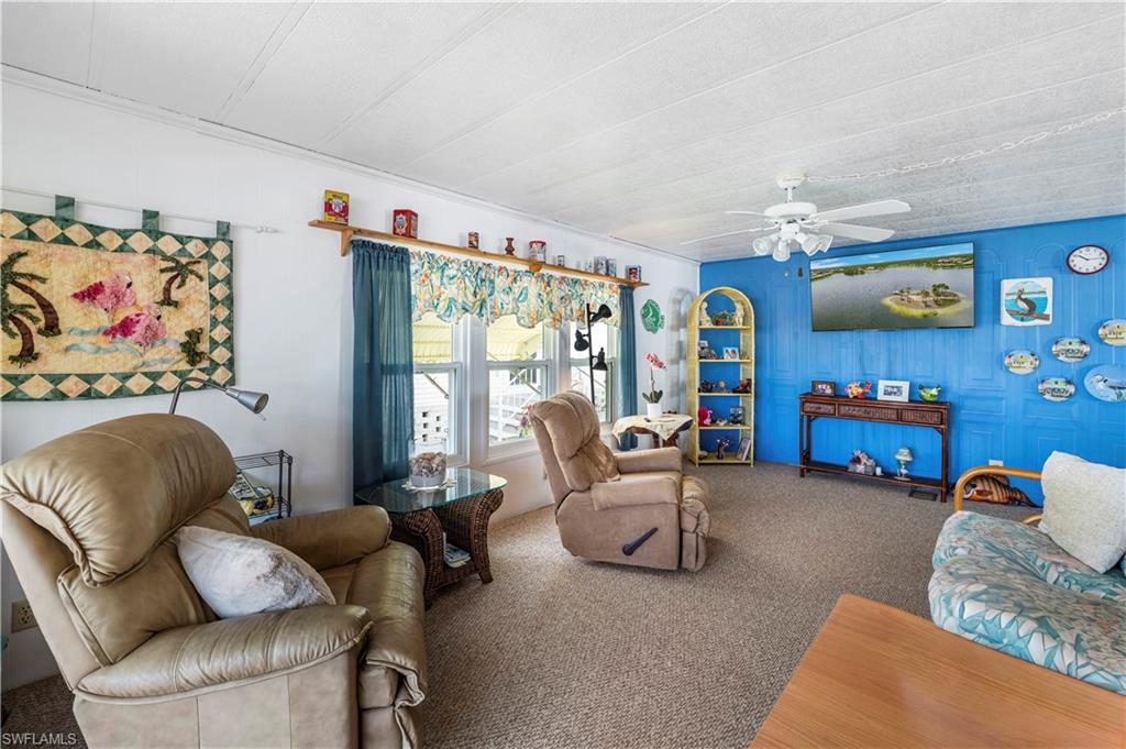 280 Grassy Key Ln Property Photo 7
