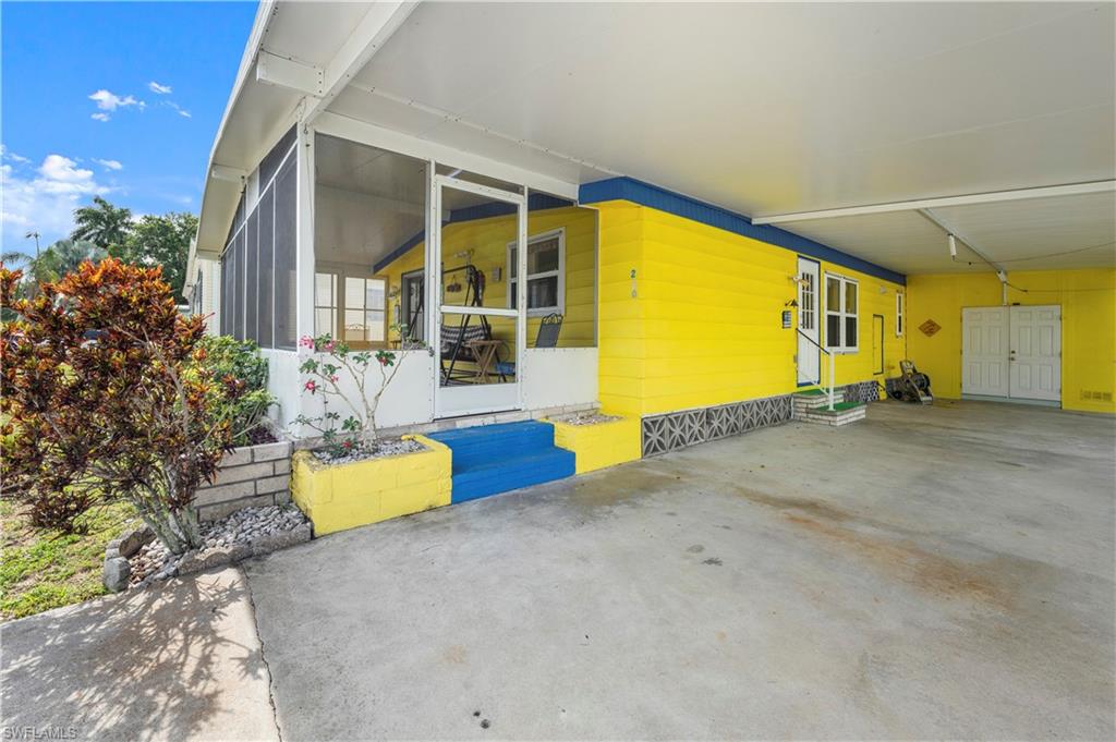 280 Grassy Key Ln Property Photo 15