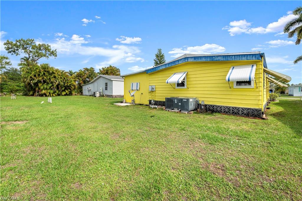 280 Grassy Key Ln Property Photo 18