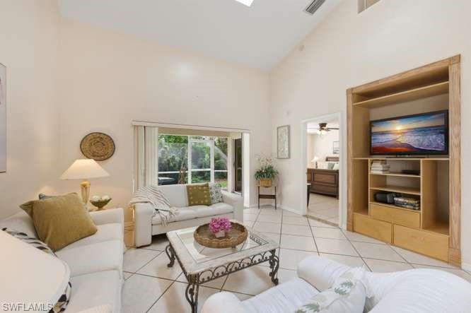 4718 Via Carmen Property Photo 3