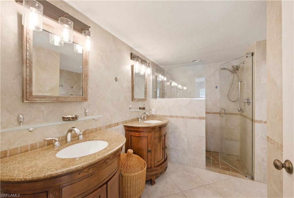 4718 Via Carmen Property Photo 13