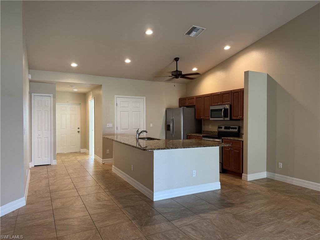 1715 1st AVE Property Photo 1