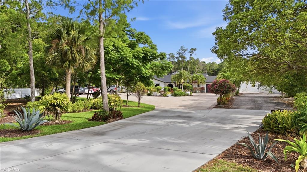 5930 Sea Grass Ln Property Photo 6