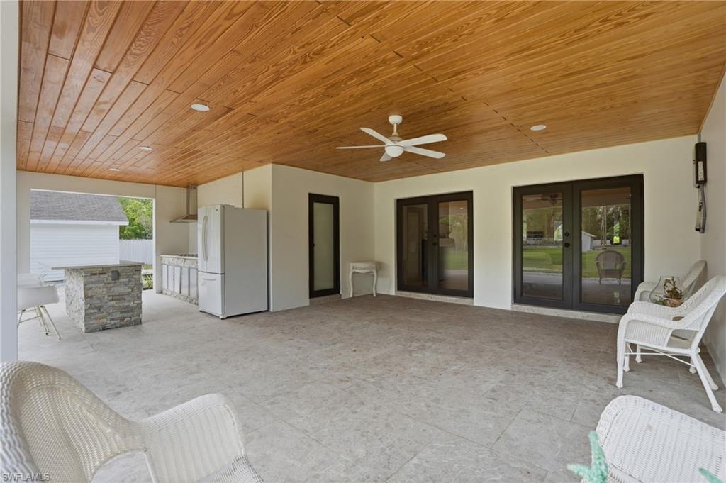 5930 Sea Grass Ln Property Photo 38