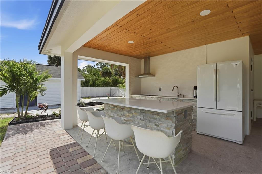 5930 Sea Grass Ln Property Photo 40
