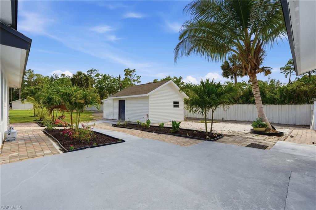 5930 Sea Grass Ln Property Photo 42